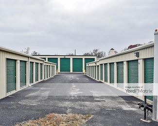 Photo 3 of SecurCare Self Storage - 13306 West Highway 42, Prospect , KY
