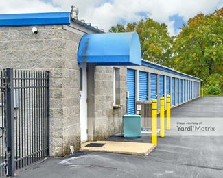 Photo 1 of SecurCare Self Storage - 1510 Research Drive, Jeffersonville, IN