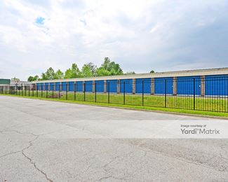 Photo 2 of Storage Rentals of America - 1909 Unruh Court, New Albany, IN