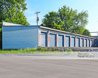 Photo 3 of Extra Space Storage - 513 Little League Blvd, Clarksville, IN