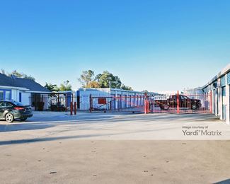 Photo 2 of Biggie Mini Self Storage - 2616 West Adams, Temple, TX