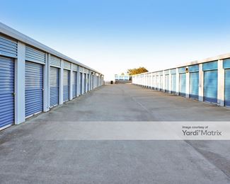 Photo 3 of Biggie Mini Self Storage - 2616 West Adams, Temple, TX