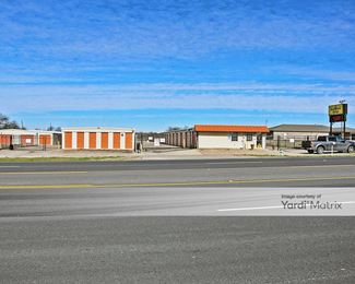 Photo 4 of Drop and Lock Storage - 4220 West State Highway 31, Corsicana, TX