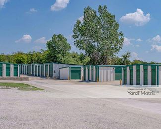 Photo 2 of Ideal Self Storage - 425 South Hwy 36, Gatesville, TX