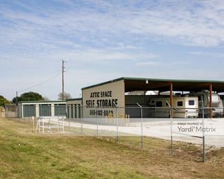 Photo 2 of Attic Space Self Storage - 5804 East State Highway 22, Hillsboro, TX