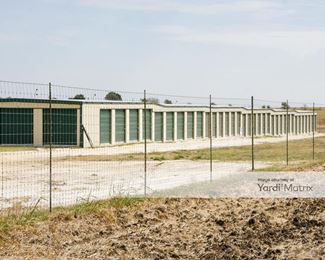 Photo 4 of Attic Space Self Storage - 5804 East State Highway 22, Hillsboro, TX