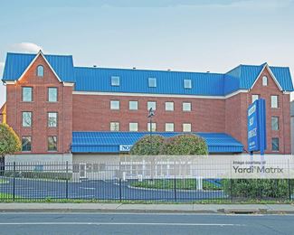 Photo 2 of Norwalk Self Storage - 25 New Canaan Avenue, Norwalk, CT