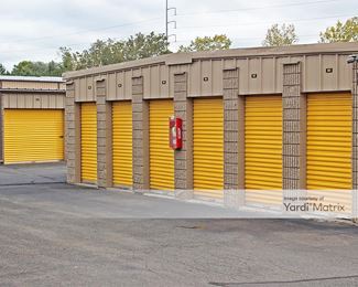 Photo 5 of Extra Space Storage - 30 Stillman Road, North Haven, CT