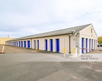 Photo 3 of Bolt Storage - 2755 State Street, Hamden, CT
