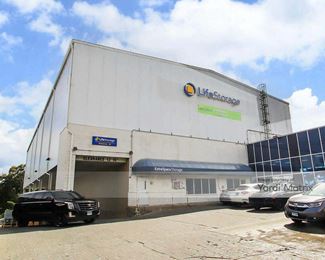 Photo 1 of Extra Space Storage - 649 Hope Street, Stamford, CT