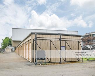 Photo 4 of Extra Space Storage - 649 Hope Street, Stamford, CT