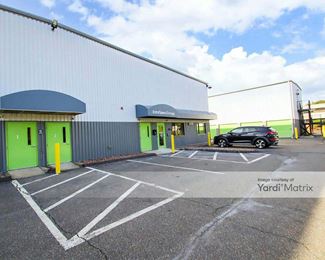 Photo 2 of Extra Space Storage - 513 Main Street, Wallingford, CT