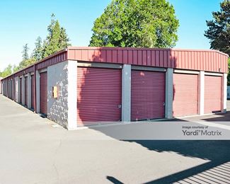 Photo 3 of Budget Rent-A-Space - 3300 River Road North, Keizer, OR
