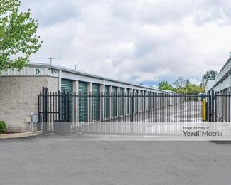 Photo 3 of A Storage Place - 2155 Pacific Blvd SW, Albany, OR