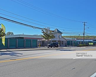 Photo 2 of Extra Space Storage - 1640 Hartford Avenue, Johnston, RI