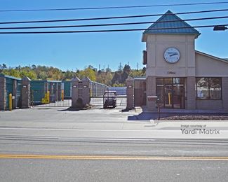 Photo 4 of Extra Space Storage - 1640 Hartford Avenue, Johnston, RI