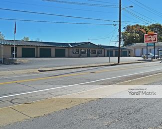 Photo 3 of Forum Self Storage - 1074 Plainfield Street, Johnston, RI