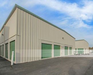 Photo 2 of Storage Rentals of America - 3346 Pawtucket Avenue, Riverside, RI