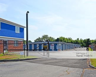 Photo 2 of United Storage of America - 1614 G.A.R. Highway Route 6, Swansea, MA