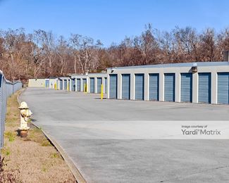 Photo 2 of Knoxville Star Storage - 5500 Central Avenue Pike, Knoxville, TN