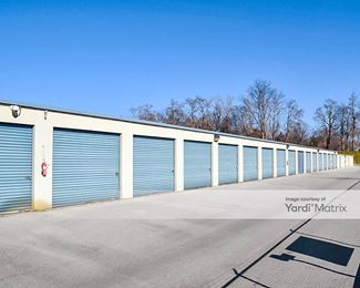 Photo 3 of Knoxville Star Storage - 5500 Central Avenue Pike, Knoxville, TN