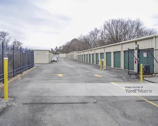 Photo 4 of American Secure Storage - 110 Loudoun Road, Knoxville, TN