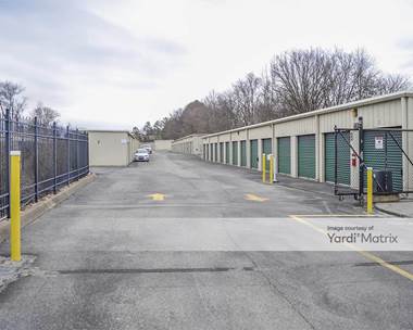 Storage Units for Rent available at 110 Loudoun Road, Knoxville, TN 37934