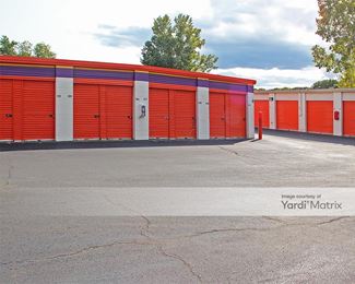 Photo 3 of Public Storage - 100 Spring Street, Southington, CT