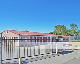 Photo 4 of Moove In Self Storage - 65 Westwood Avenue, New London, CT