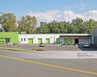 Photo 5 of Extra Space Storage - 184 Fenn Road, Newington, CT