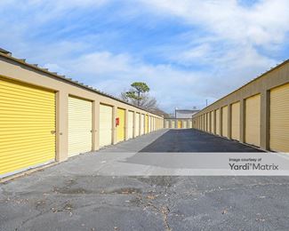 Photo 4 of Devon Self Storage - 7437 Garners Ferry Road, Columbia, SC