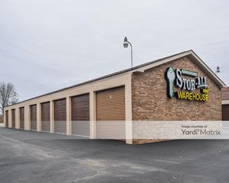 Photo 3 of Bardstown Stor-All - 1000 Pennebaker Avenue, Bardstown, KY