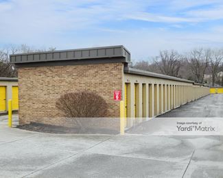 Photo 2 of Devon Self Storage - 5215 Dixie Hwy, Louisville, KY