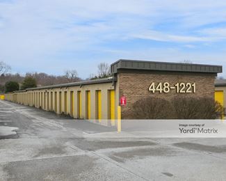 Photo 3 of Devon Self Storage - 5215 Dixie Hwy, Louisville, KY