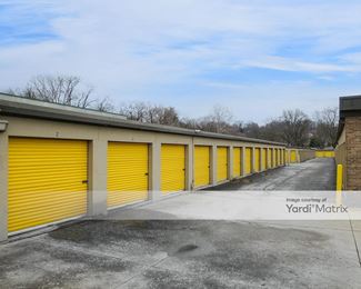 Photo 5 of Devon Self Storage - 5215 Dixie Hwy, Louisville, KY