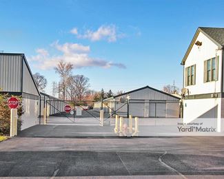 Photo 5 of iStorage - 8409 New La Grange Road, Louisville, KY