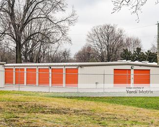 Photo 5 of Public Storage - 7650 Dixie Hwy, Louisville, KY
