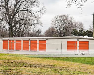 Storage Units for Rent available at 7650 Dixie Hwy, Louisville, KY 40258
