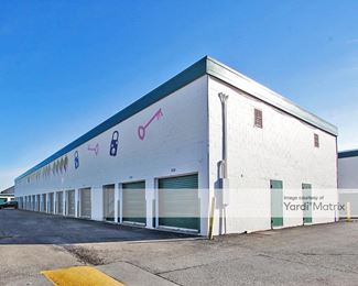 Photo 6 of Bluegrass Parkway U-Stor-It - 10000 Bluegrass Pkwy, Louisville, KY