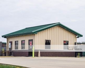 Photo 1 of StoreEase - 174 Vineland Pkwy Drive, Vine Grove, KY