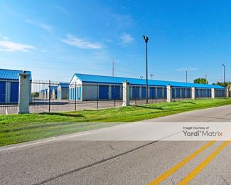 Photo 2 of Extra Space Storage - 910 Woodstock Drive, Clarksville, IN