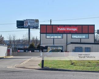 Photo 4 of Public Storage - 6651 Paramount Park Drive, Louisville, KY