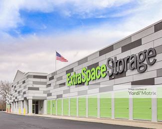 Photo 1 of Extra Space Storage - 643 Farmington Avenue, New Britain, CT