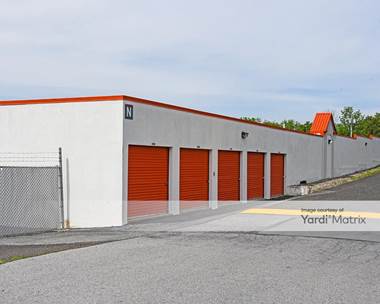Storage Units for Rent available at 1925 PA-309, Allentown, PA 18104