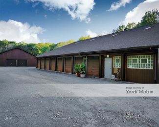 Photo 3 of Stow-It Storage - 4465 Arlington Blvd, Newton Falls, OH