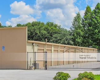 Photo 2 of Red Stick Self Storage - 8847 Burbank Drive, Baton Rouge, LA