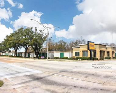 Storage Units for Rent available at 4455 Harding Blvd, Baton Rouge, LA 70807