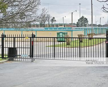 Storage Units for Rent available at 4735 Robinson Road, Jackson, MS 39204