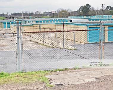 Storage Units for Rent available at 4735 Robinson Road, Jackson, MS 39204