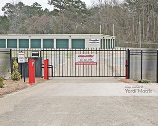 Photo 3 of StorageMax - 842 Luckney Road, Brandon, MS